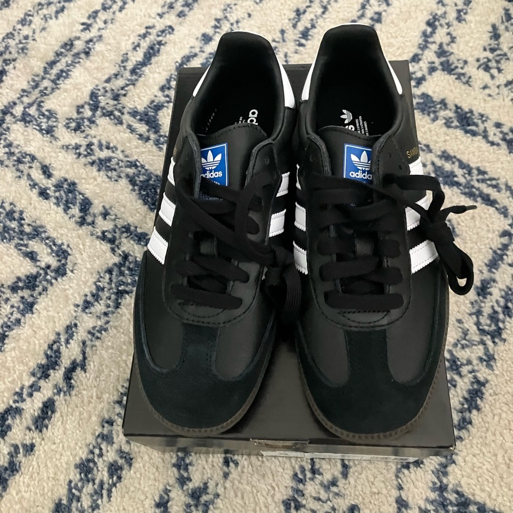 New in box adidas black sambas leather and suede. Boys size 5